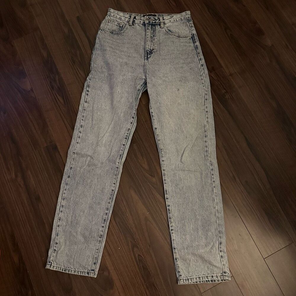 White fox acid wash jeans size medium